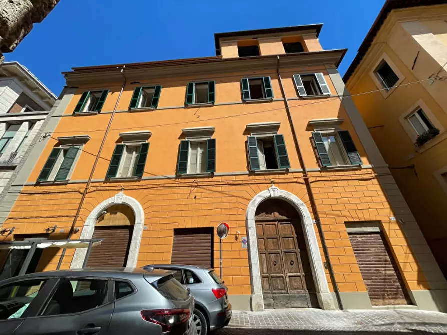 Immagine 2 di Negozio in vendita  in Via Giuseppe Garibaldi, 249 a Rieti