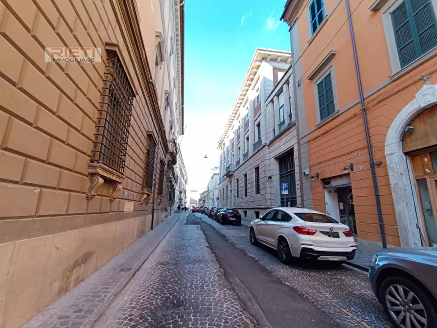 Immagine 9 di Negozio in vendita  in Via Giuseppe Garibaldi, 249 a Rieti