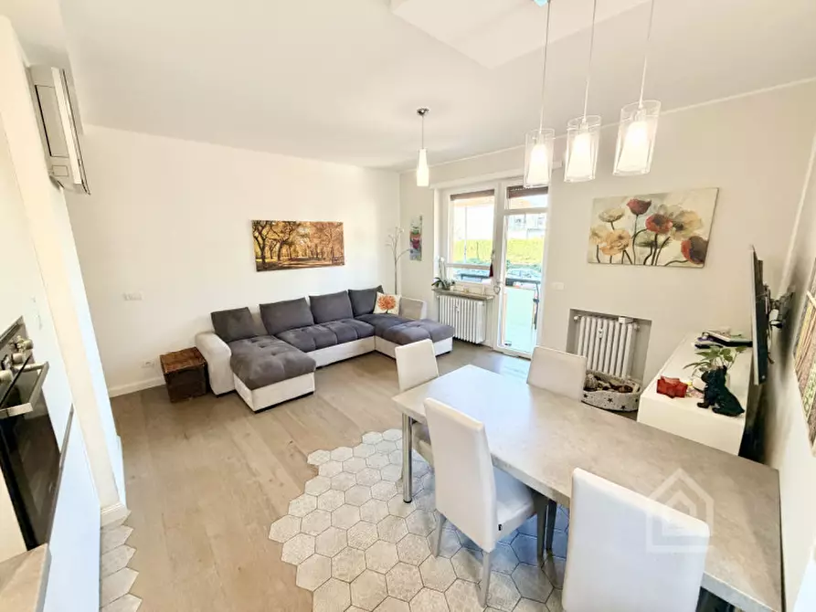 Immagine 6 di Appartamento in vendita  in Via Metastasio 25 a Torino