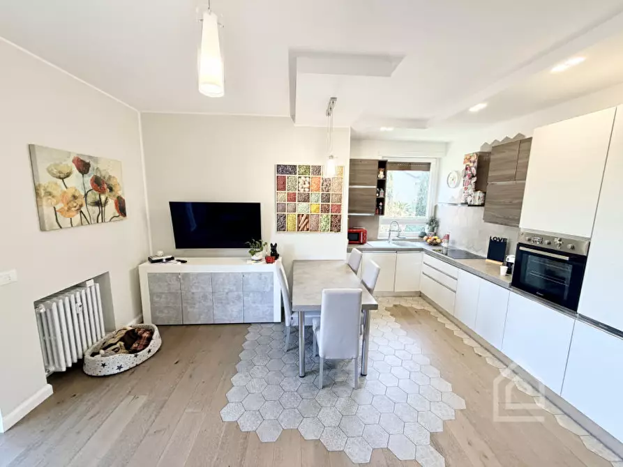 Immagine 7 di Appartamento in vendita  in Via Metastasio 25 a Torino