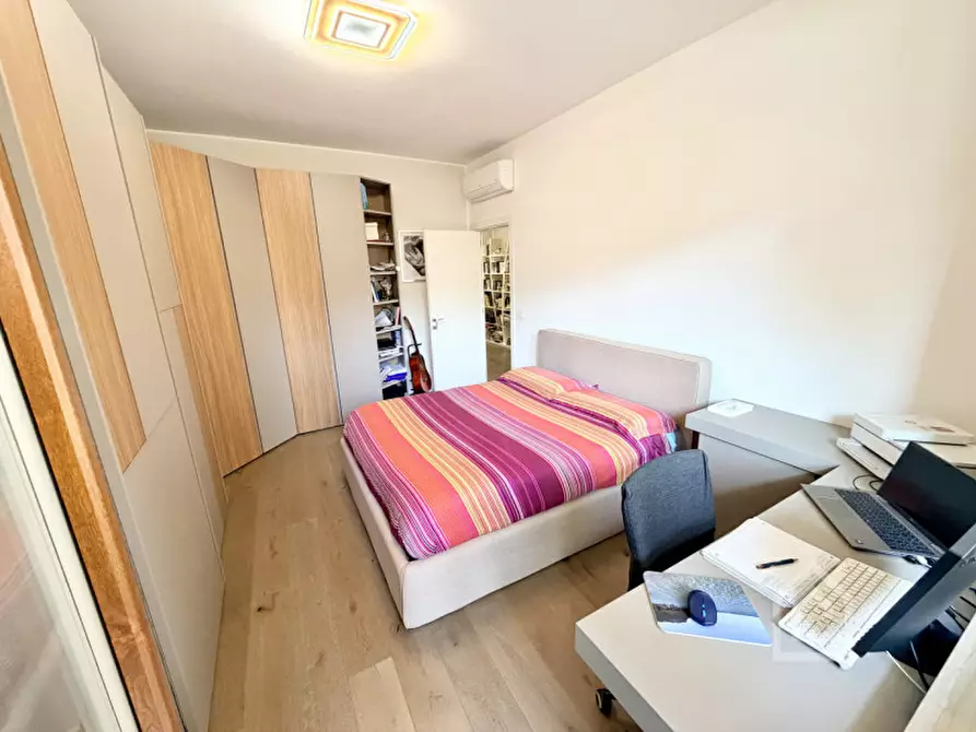 Immagine 11 di Appartamento in vendita  in Via Metastasio 25 a Torino