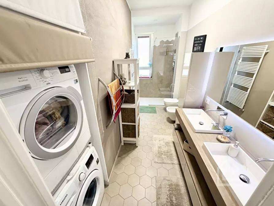 Immagine 39 di Appartamento in vendita  in Via Metastasio 25 a Torino