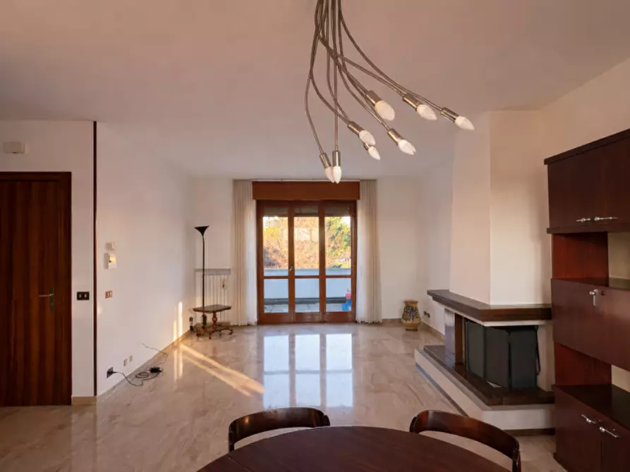 Immagine 2 di Appartamento in affitto  in via Vigasio a Verona