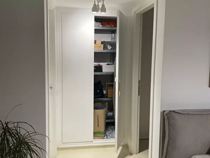 Immagine 10 di Appartamento in vendita  in Via Cassia, 1020 a Roma