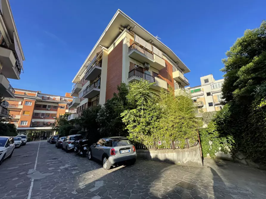 Immagine 1 di Appartamento in vendita  in Via Cassia, 1020 a Roma