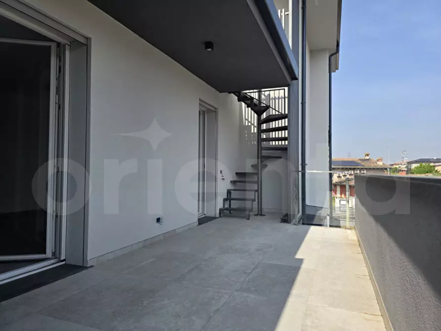 Immagine 11 di Appartamento in vendita  in Via Risorgimento a Montichiari