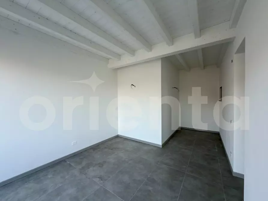 Immagine 11 di Appartamento in vendita  in Via Risorgimento a Montichiari