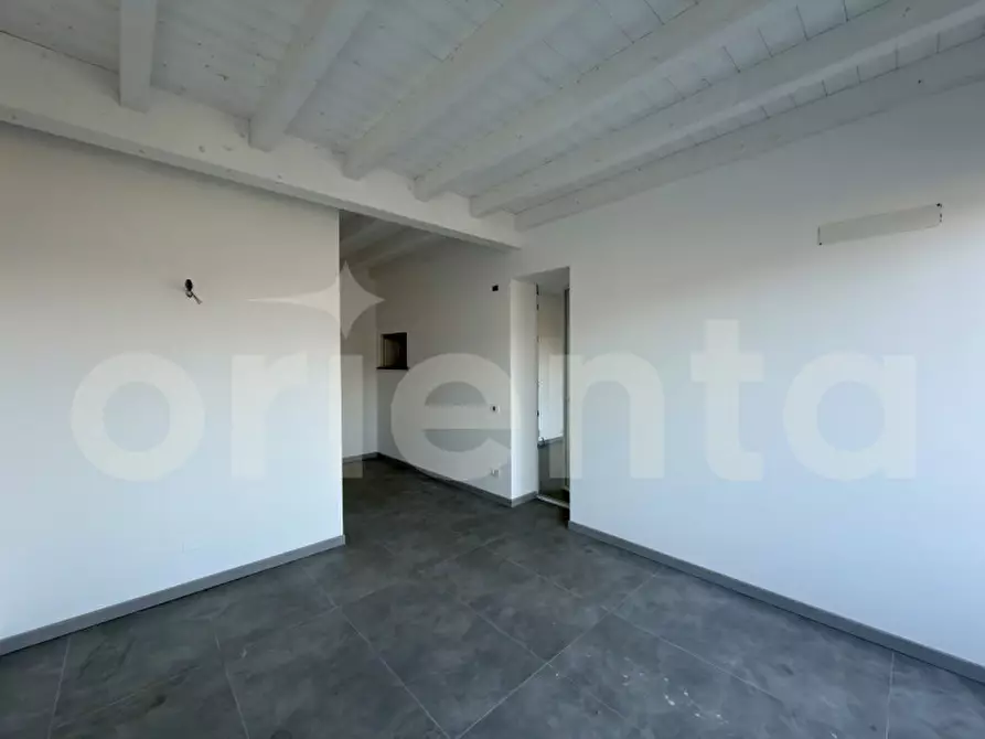 Immagine 14 di Appartamento in vendita  in Via Risorgimento a Montichiari