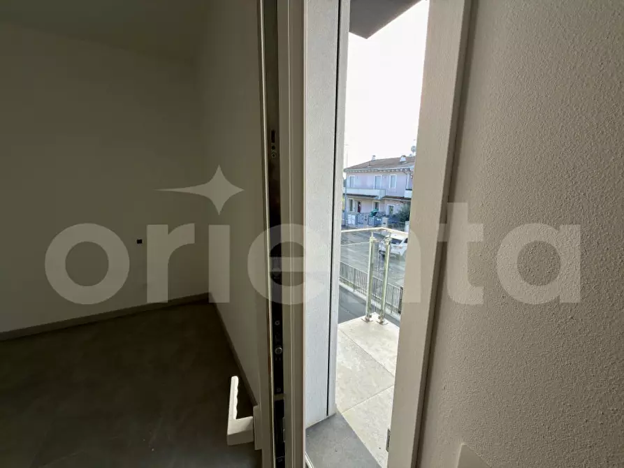 Immagine 19 di Appartamento in vendita  in Via Risorgimento a Montichiari