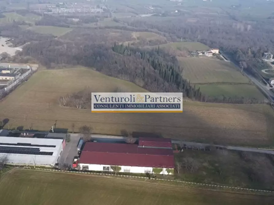 Immagine 3 di Terreno in vendita  in Via Del Benaco a Castiglione Delle Stiviere