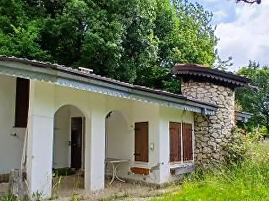 Immagine 1 di Casa indipendente in vendita  in Via Generale Graziani 1 a Ferrara Di Monte Baldo