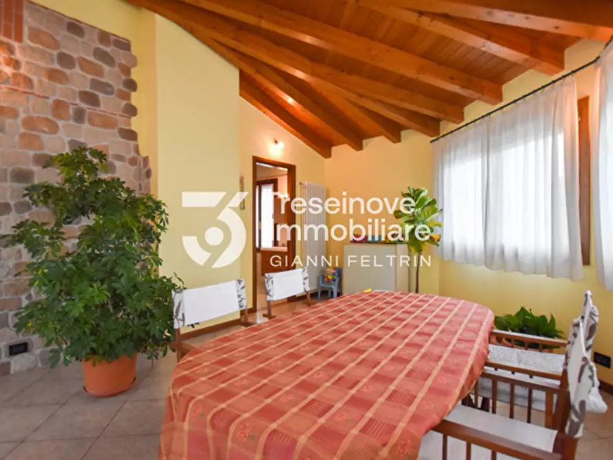 Immagine 18 di Casa trifamiliare in vendita  in Via Castello a Trevignano