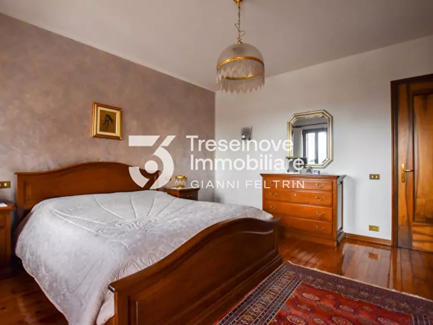 Immagine 23 di Casa trifamiliare in vendita  in Via Castello a Trevignano