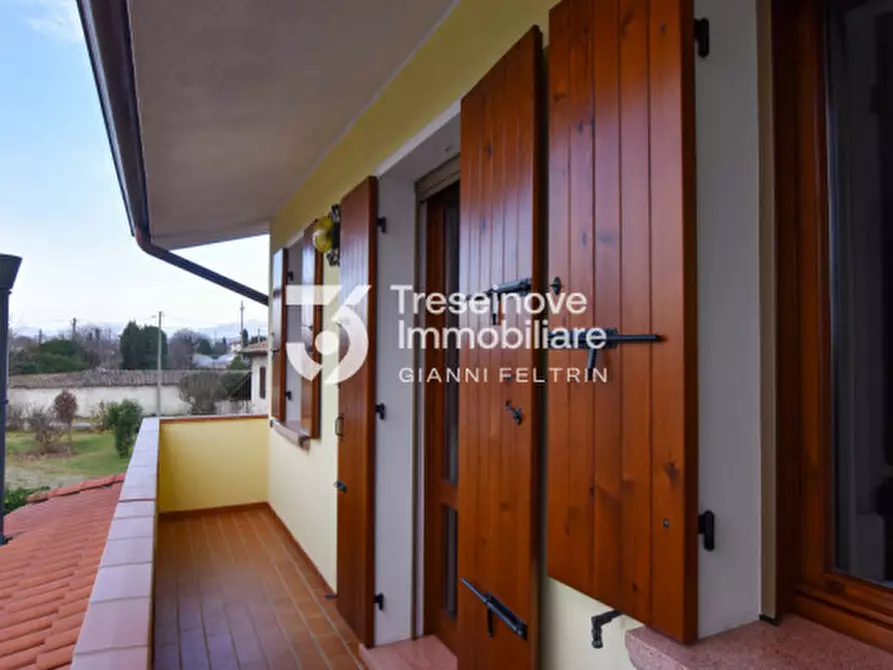 Immagine 28 di Casa trifamiliare in vendita  in Via Castello a Trevignano