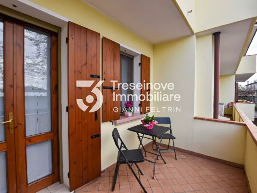 Immagine 36 di Casa trifamiliare in vendita  in Via Castello a Trevignano