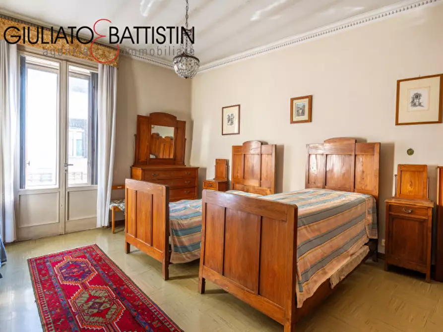 Immagine 5 di Appartamento in vendita  in VIA IV NOVEMBRE a Vicenza