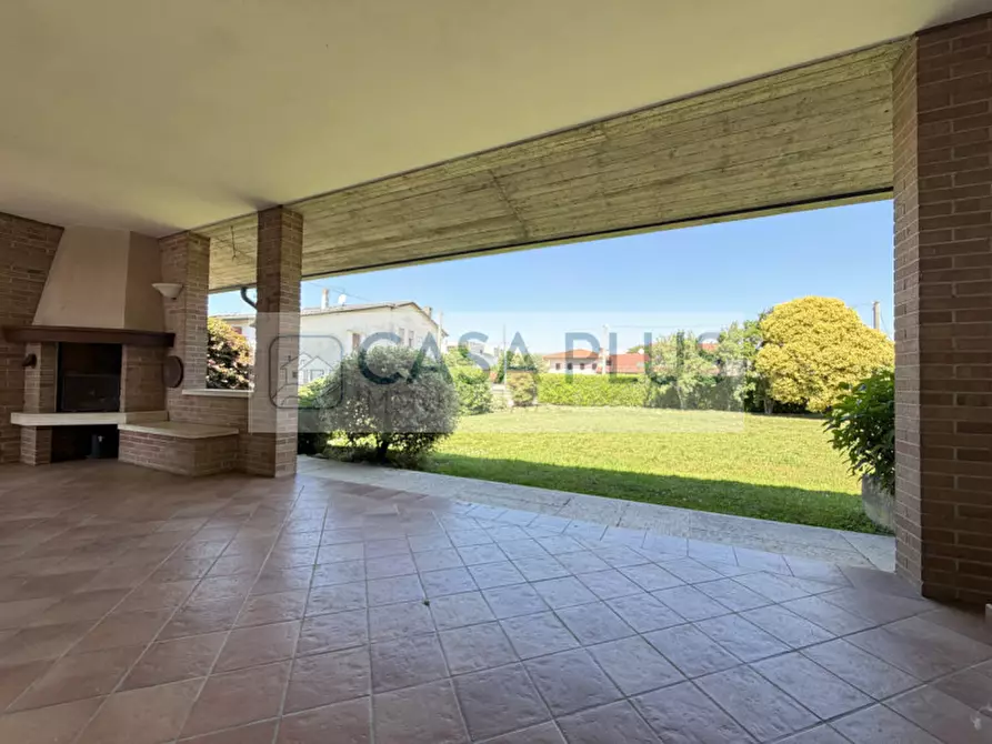 Immagine 2 di Casa indipendente in vendita  in VIA BREGA a Tezze Sul Brenta