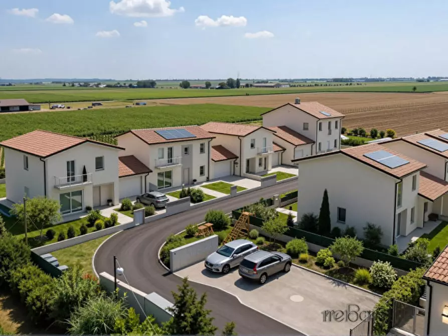 Immagine 6 di Villa in vendita  in Via Rotonda a Lonigo