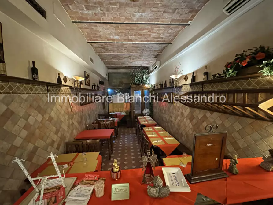 Immagine 1 di Attività commerciale in vendita  in Via Roma 46 a Bagno A Ripoli