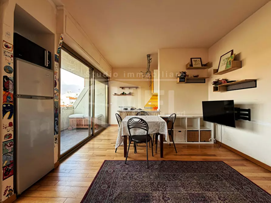 Immagine 1 di Appartamento in vendita  in via della coroncina 22 a Livorno