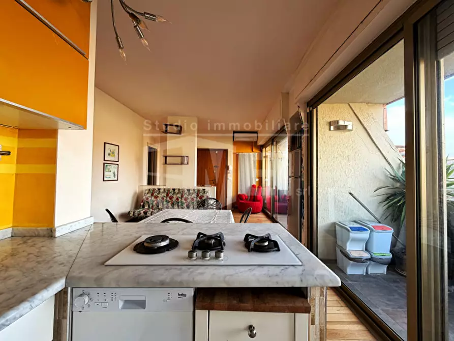 Immagine 10 di Appartamento in vendita  in via della coroncina 22 a Livorno