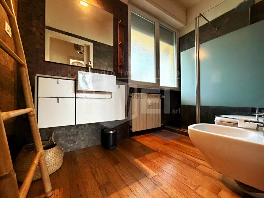 Immagine 18 di Appartamento in vendita  in via della coroncina 22 a Livorno