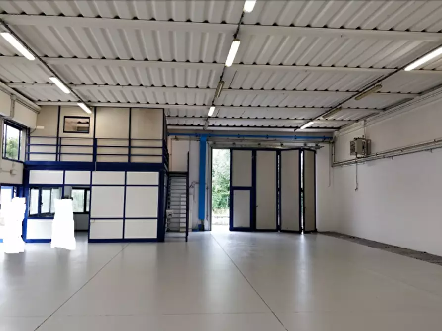 Immagine 2 di Capannone industriale in affitto  in Romano D'ezzelino a Romano D'ezzelino