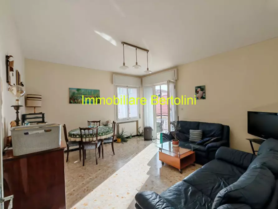Immagine 2 di Appartamento in vendita  in Via Assisi a Bordighera