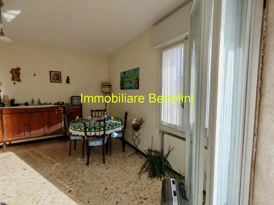 Immagine 5 di Appartamento in vendita  in Via Assisi a Bordighera