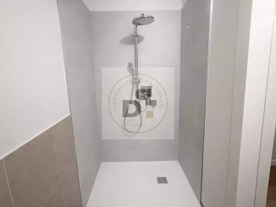 Immagine 8 di Appartamento in vendita  in Via Castellana a Soiano Del Lago