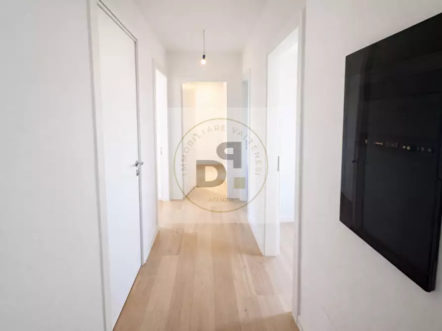 Immagine 12 di Appartamento in vendita  in Via Castellana a Soiano Del Lago