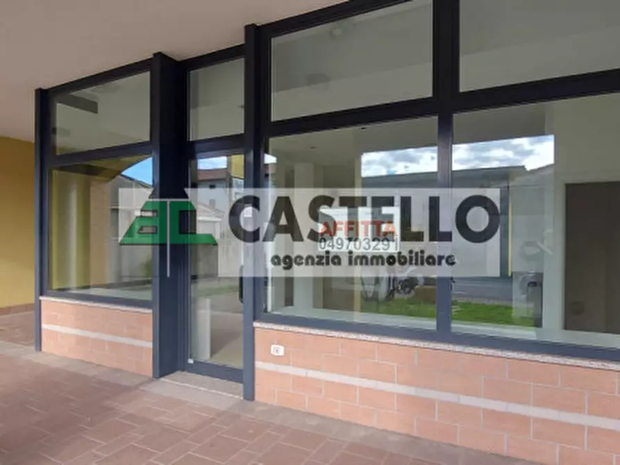 Immagine 1 di Negozio in vendita  in Via Roma a Vigodarzere