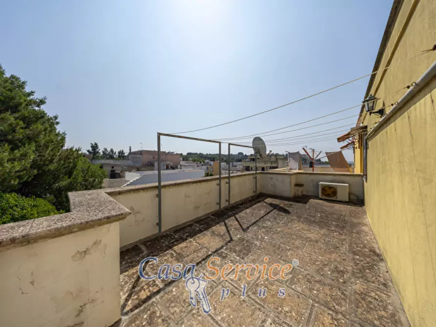 Immagine 6 di Villa in vendita  in Via Brindisi a Casarano