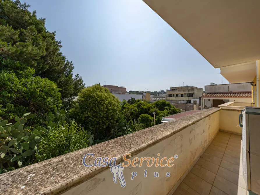 Immagine 7 di Villa in vendita  in Via Brindisi a Casarano