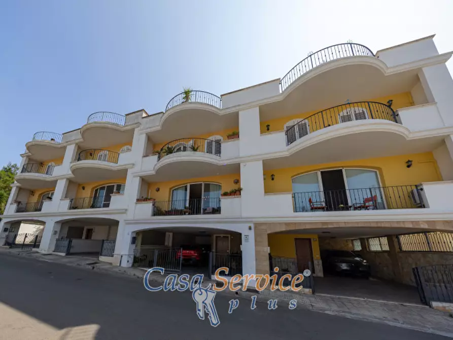 Immagine 14 di Villa in vendita  in Via Brindisi a Casarano