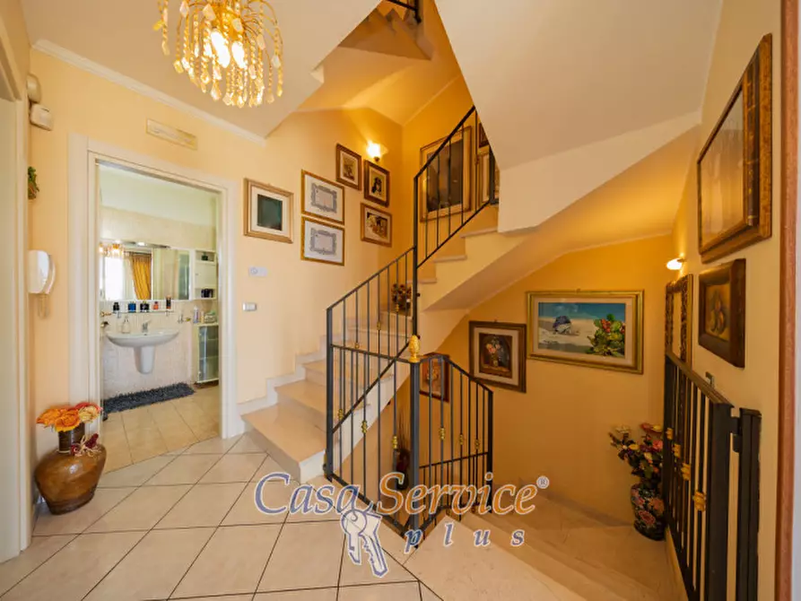 Immagine 18 di Villa in vendita  in Via Brindisi a Casarano