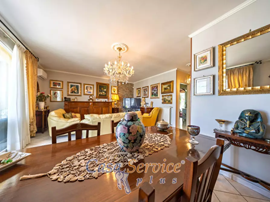 Immagine 21 di Villa in vendita  in Via Brindisi a Casarano