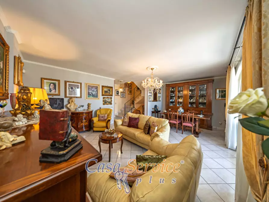 Immagine 22 di Villa in vendita  in Via Brindisi a Casarano