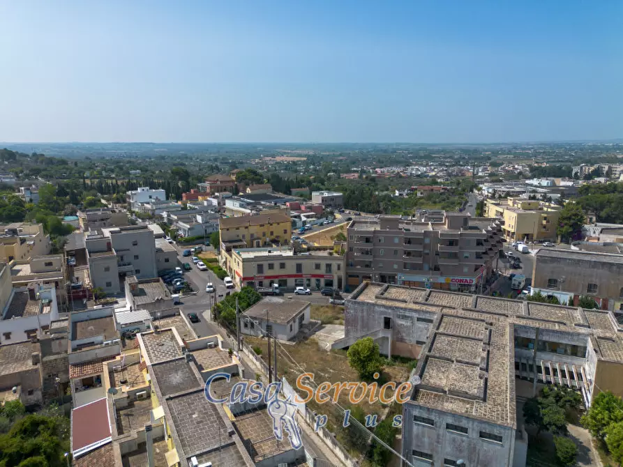 Immagine 43 di Villa in vendita  in Via Brindisi a Casarano