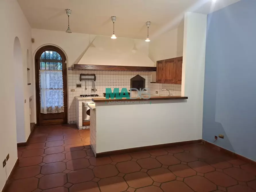 Immagine 1 di Casa indipendente in vendita  in Via della Macine a Prato