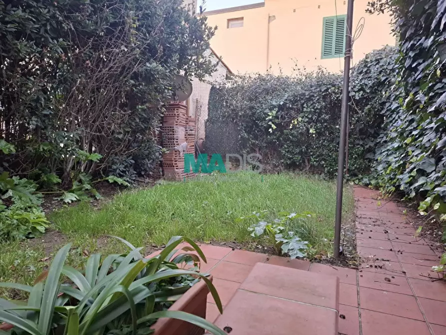 Immagine 5 di Casa indipendente in vendita  in Via della Macine a Prato