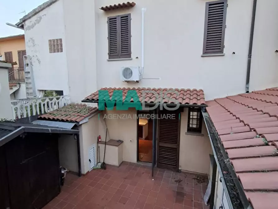 Immagine 8 di Casa indipendente in vendita  in Via della Macine a Prato