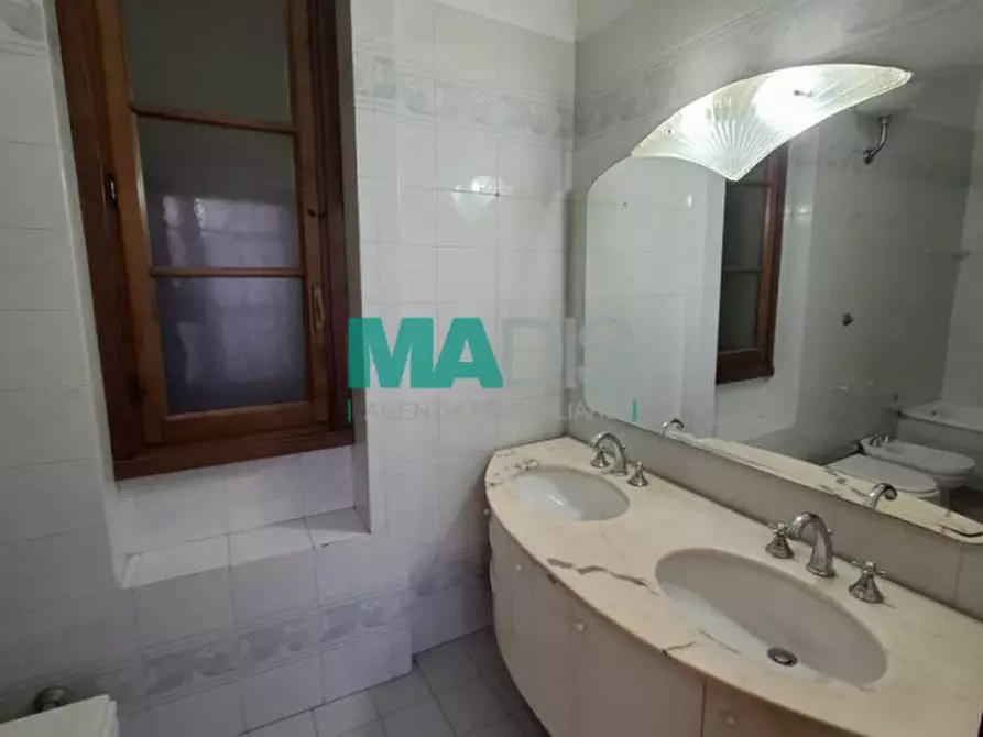 Immagine 11 di Casa indipendente in vendita  in Via della Macine a Prato