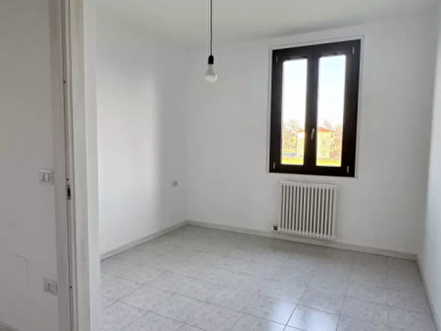 Immagine 16 di Appartamento in vendita  in Strada Villa a Roccabianca