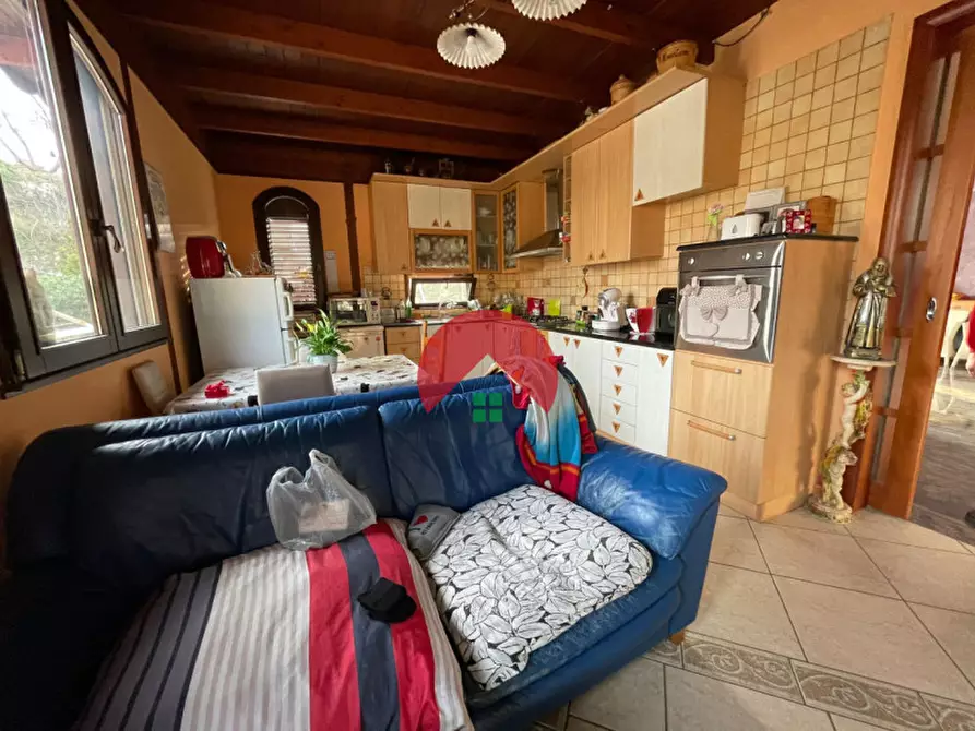 Immagine 10 di Villetta a schiera in vendita  a Matera