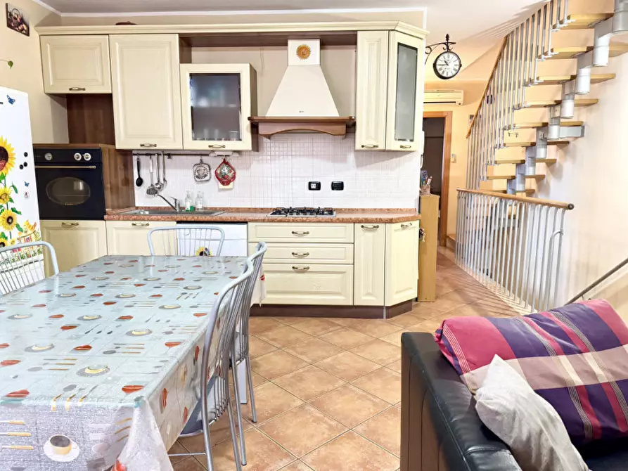 Immagine 14 di Villetta a schiera in vendita  in Via 16 giugno 1 a Sissa Trecasali