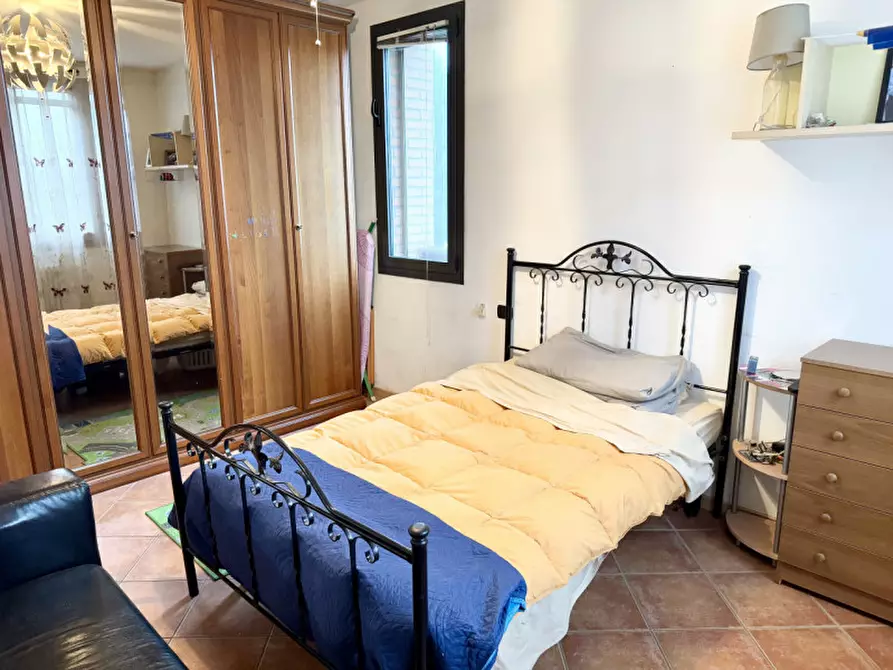 Immagine 18 di Villetta a schiera in vendita  in Via 16 giugno 1 a Sissa Trecasali