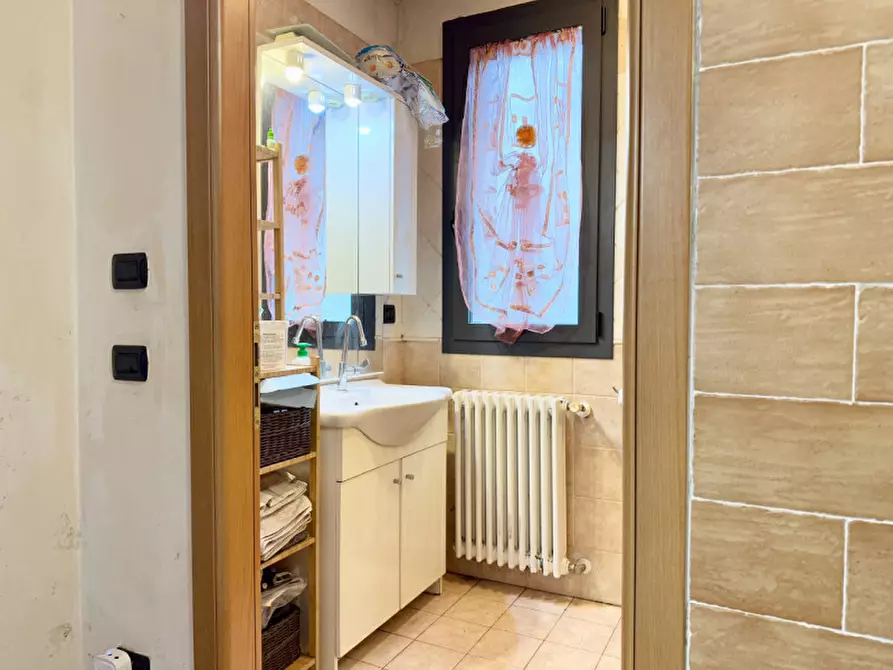 Immagine 43 di Villetta a schiera in vendita  in Via 16 giugno 1 a Sissa Trecasali