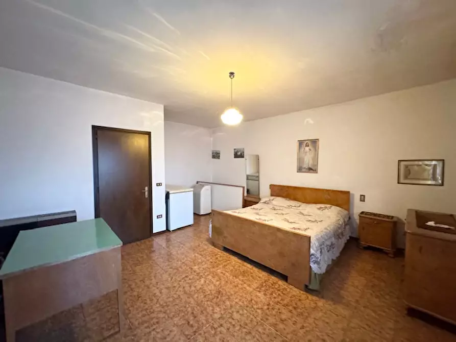 Immagine 17 di Casa bifamiliare in vendita  in Via Restello a Villa Del Conte