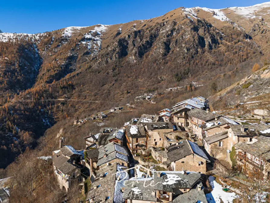 Immagine 41 di Attico in vendita  a Stroppo